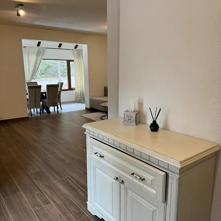 Vikendica Woodavenue *