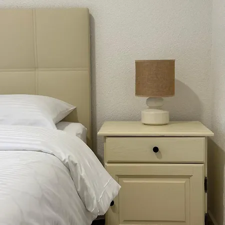 Vikendica Woodavenue Ferienhaus *